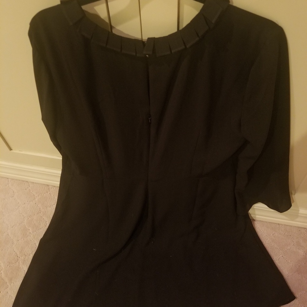Dress - Picture 2 of 3